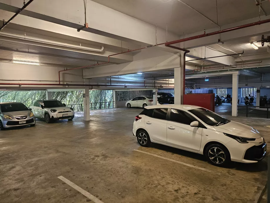 Безкоштовний гараж для гостей