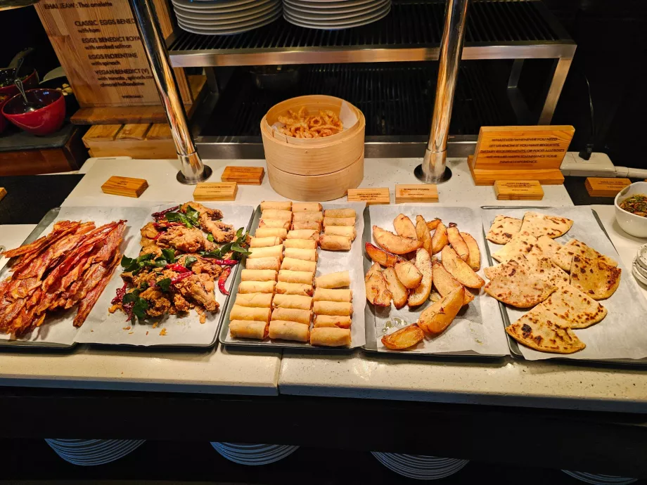 Сніданок - гаряча кухня