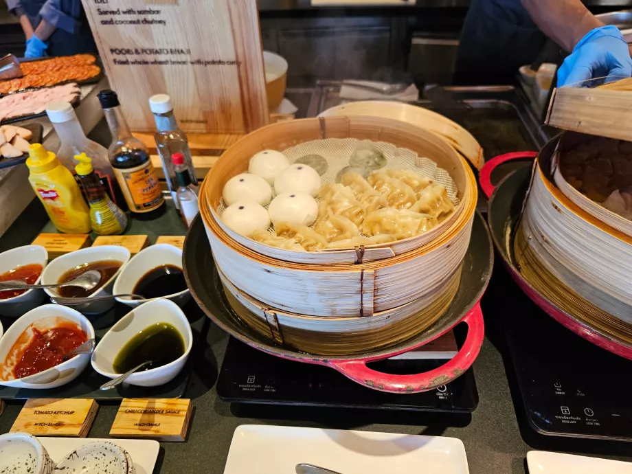 Сніданок - пельмені дім сум