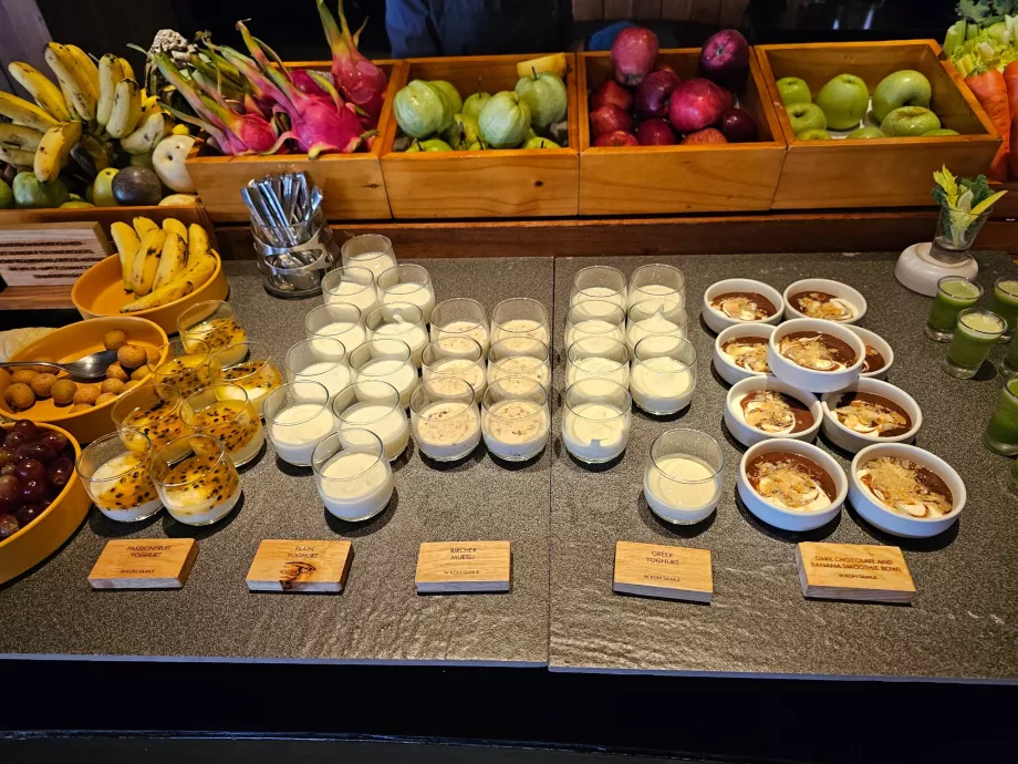 Сніданок - йогурт