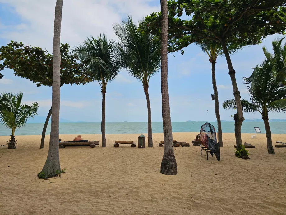 Пляж готелю