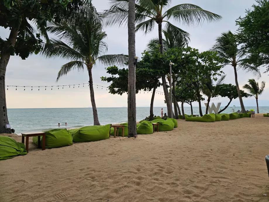 Пляж готелю