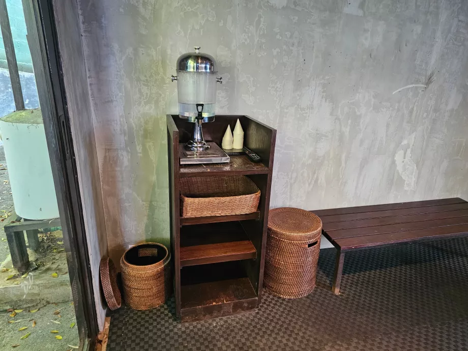 Безкоштовна вода у спортзалі