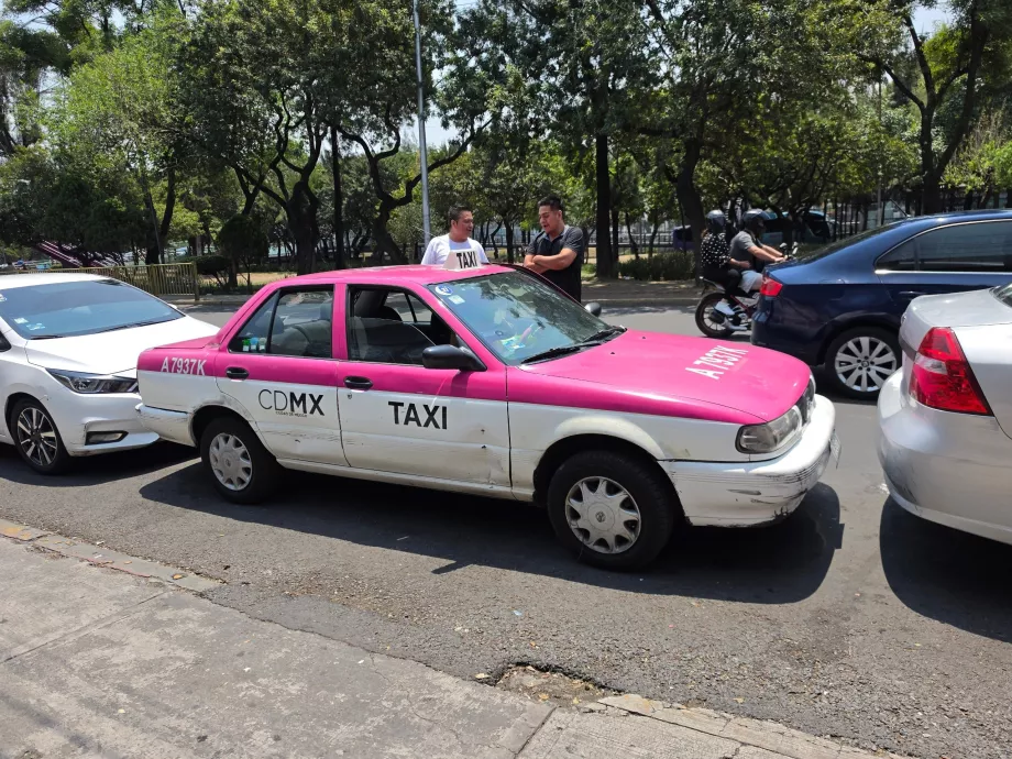 Офіційне таксі в CDMX