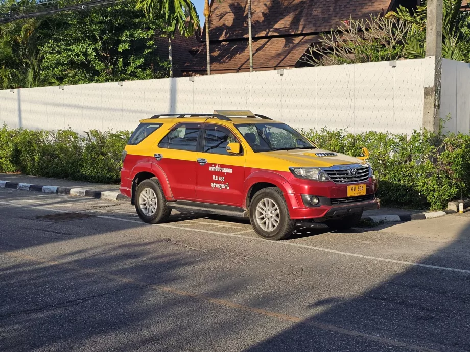 Таксі в Чавенг