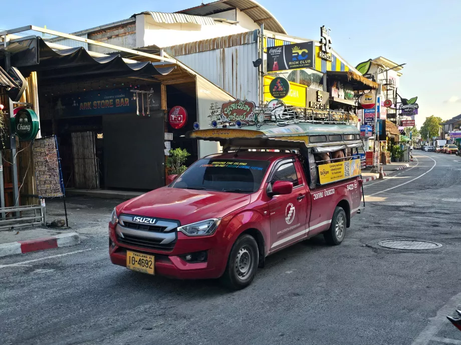 Сонгтхьо на острові Самуї