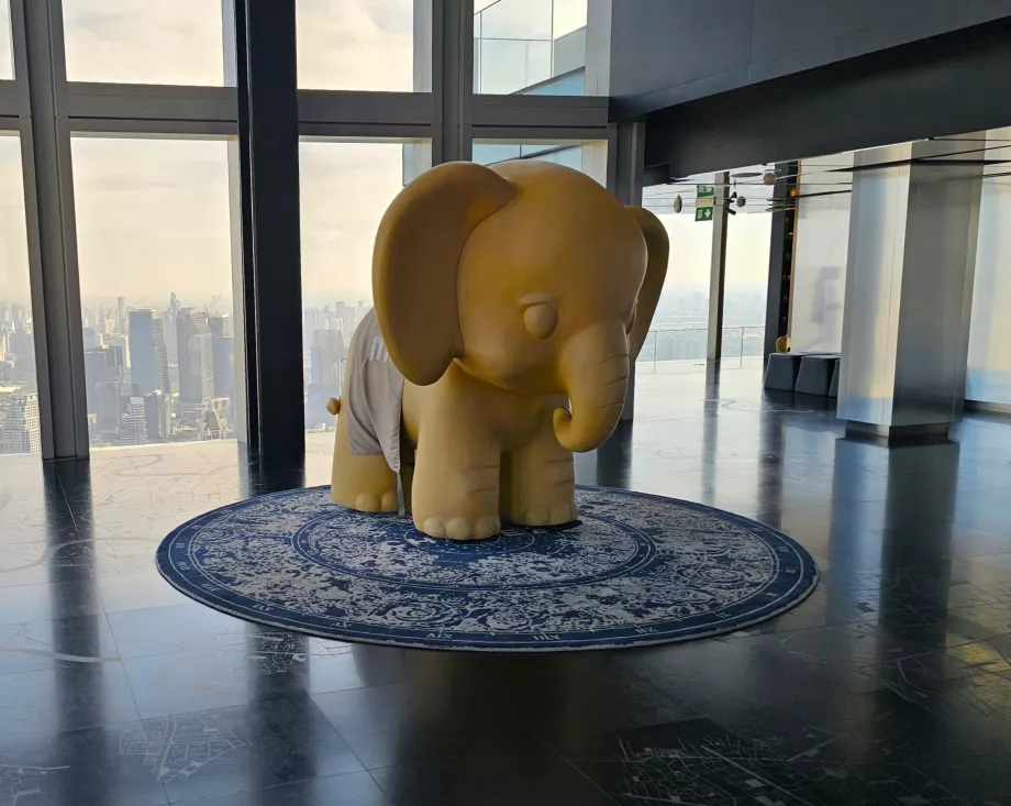 King Power Mahanakhon - Внутрішній вигляд зсередини