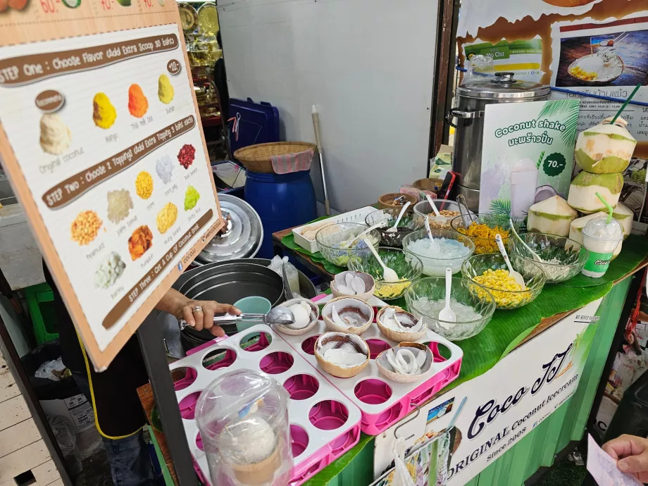 Ринок Чатучак, кокосове морозиво