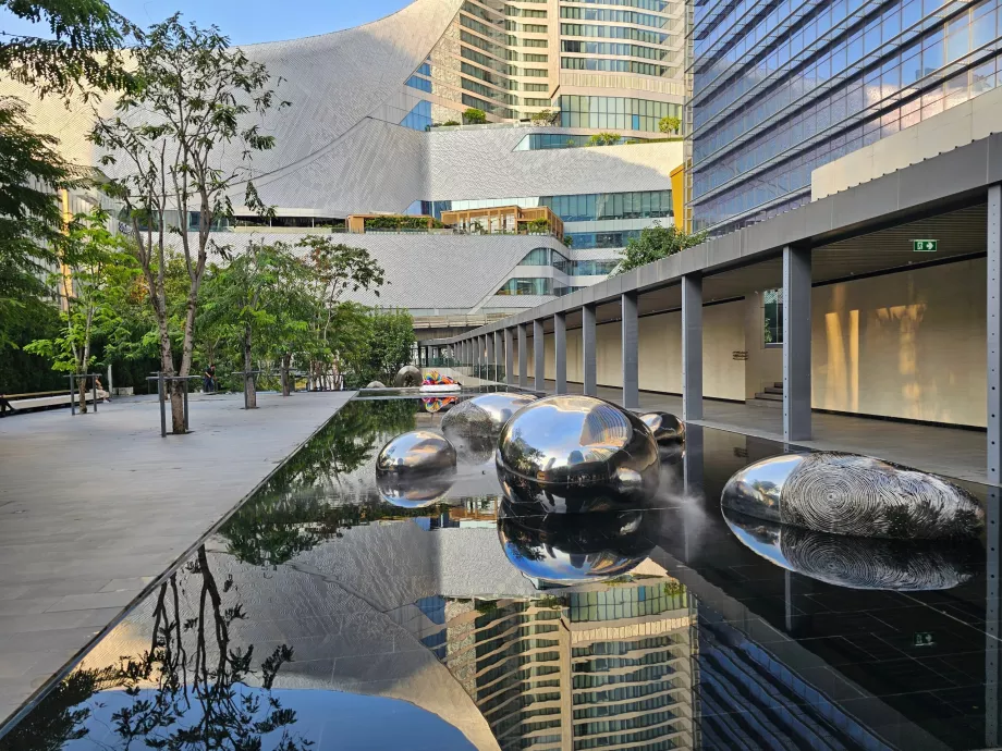 Площа над Акарою Небо Ханумана