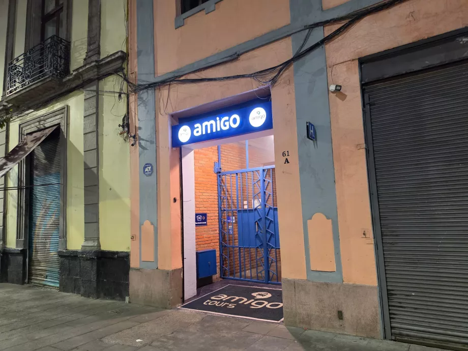 Хостел Amigo - посадка на місці