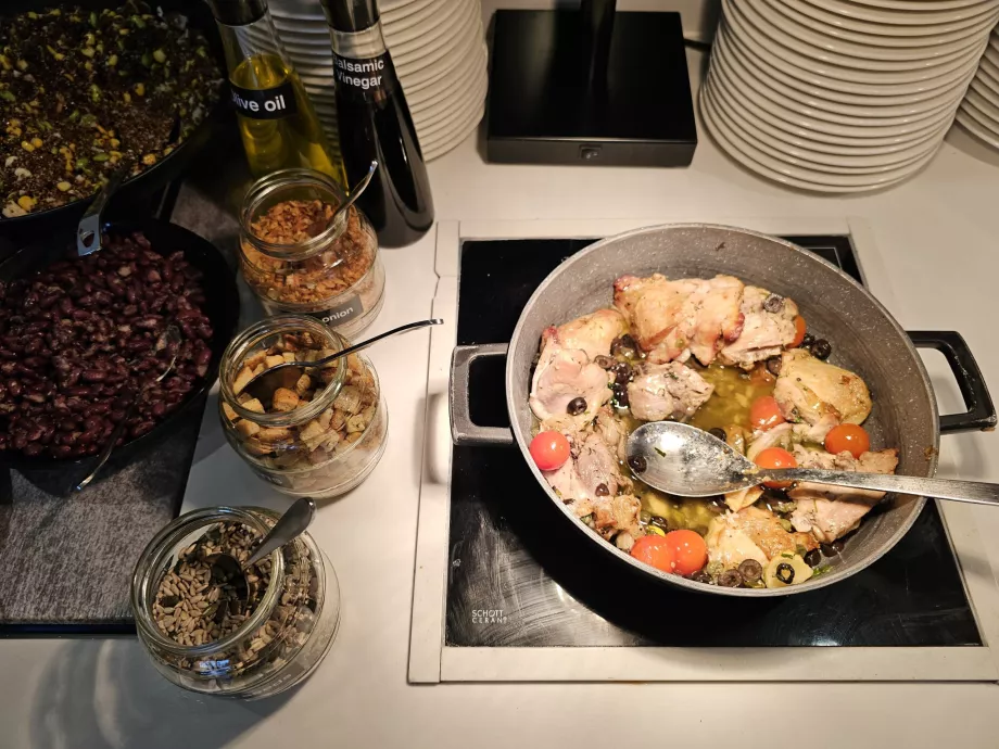 Пропозиція гарячих страв