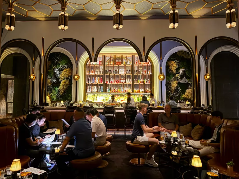 Інтер'єр соціального клубу BKK