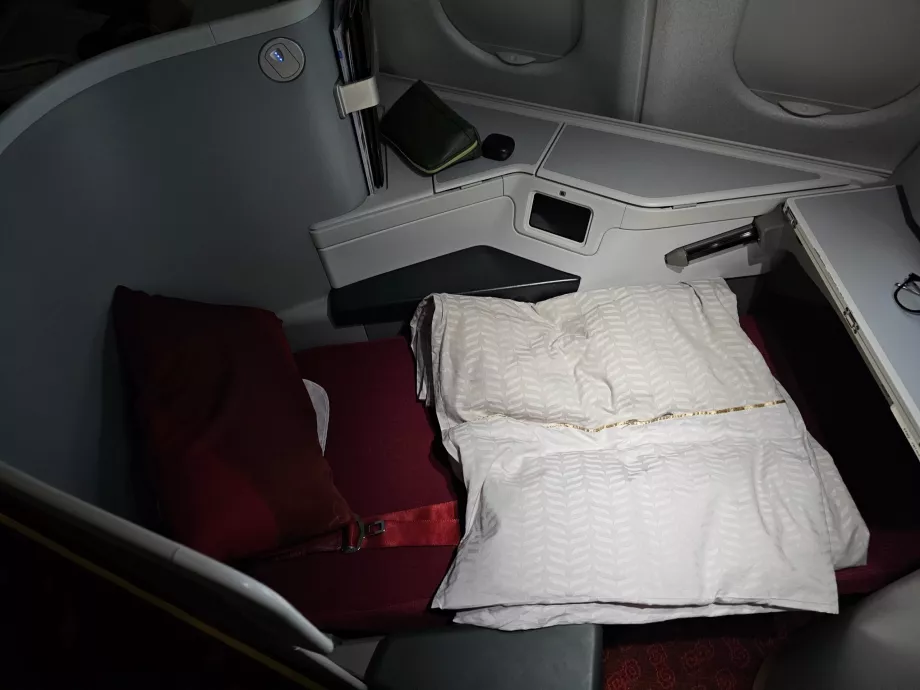 Диван розкладається в ліжко