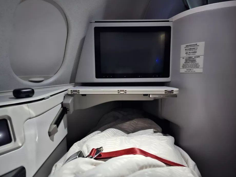 Диван розкладається в ліжко