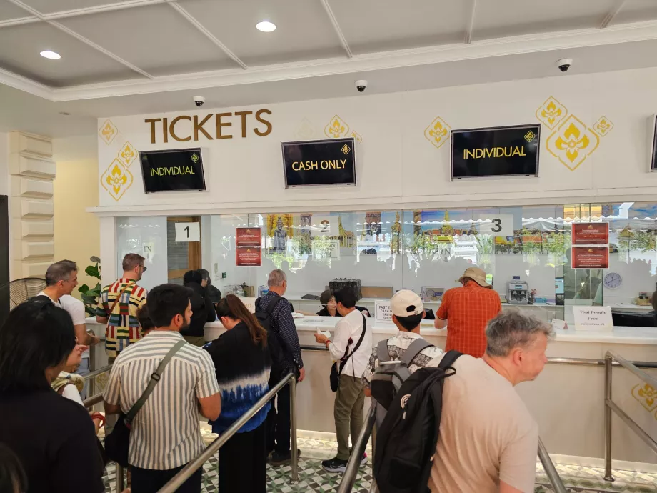 Гранд Палац - класична квиткова каса