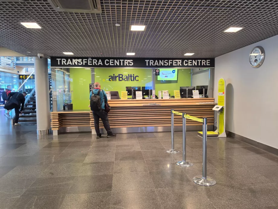 Стійка реєстрації AirBaltic