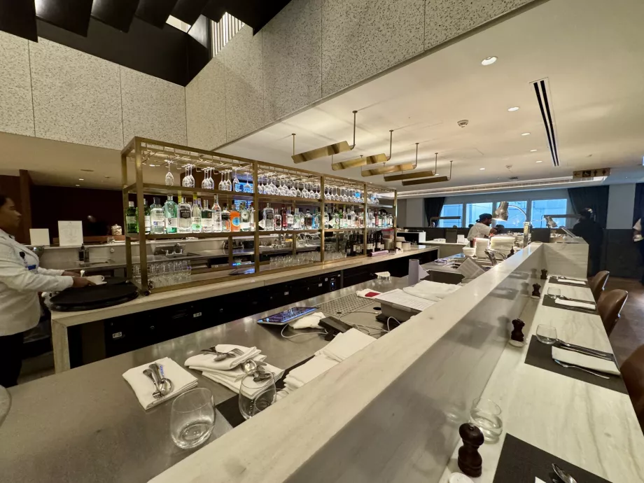 Ресторан з баром