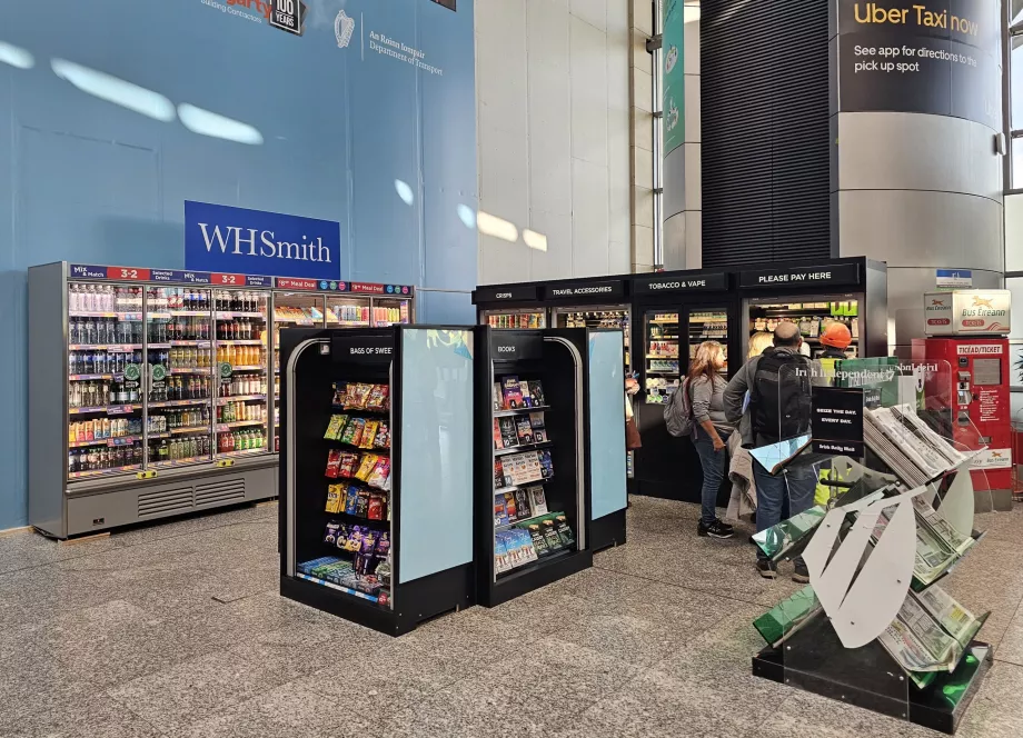 WHSmith у залі прильоту