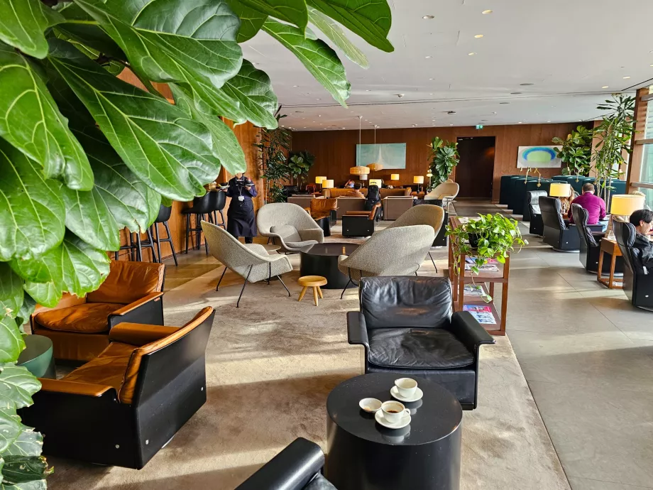 Загальна атмосфера лаунжу