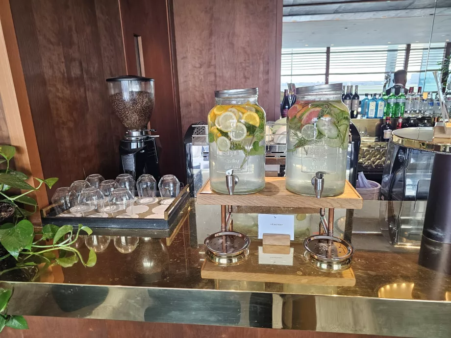 Вода для настоювання