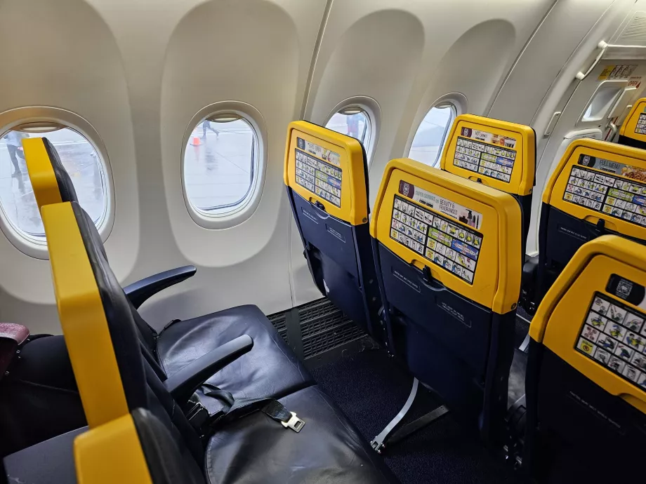 Місця Ryanair, Boeing 737 MAX 8
