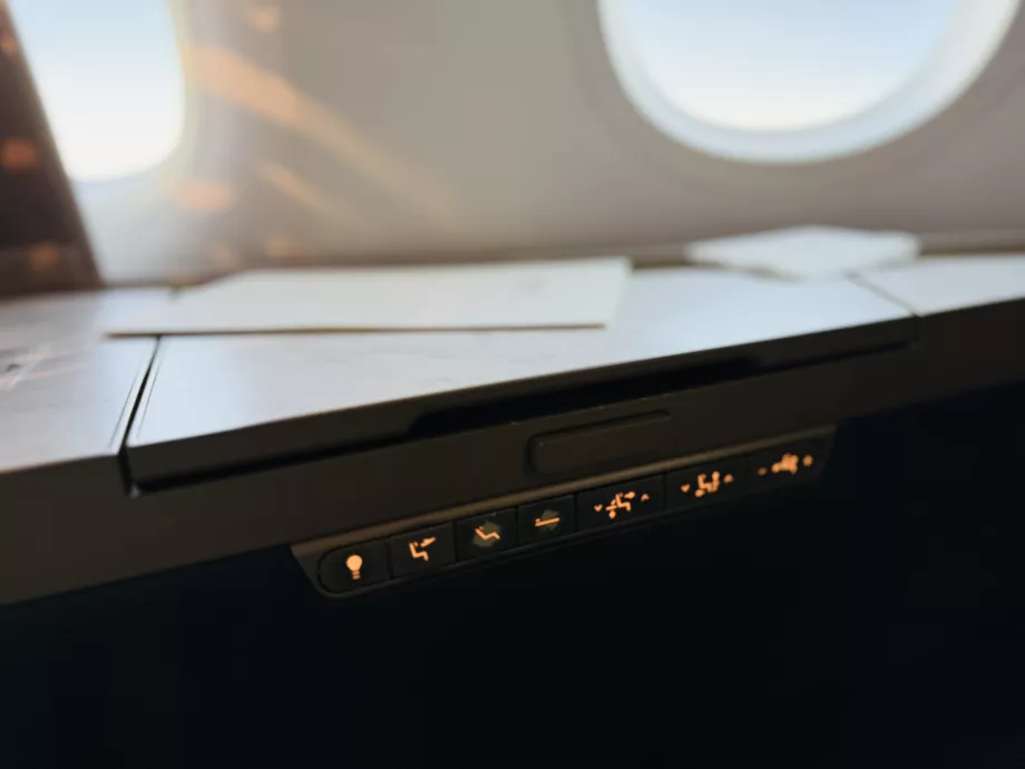 Панель керування сидінням