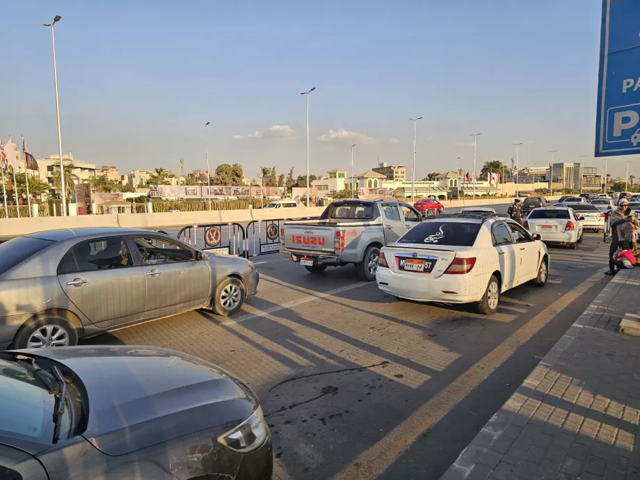 Стоянка таксі