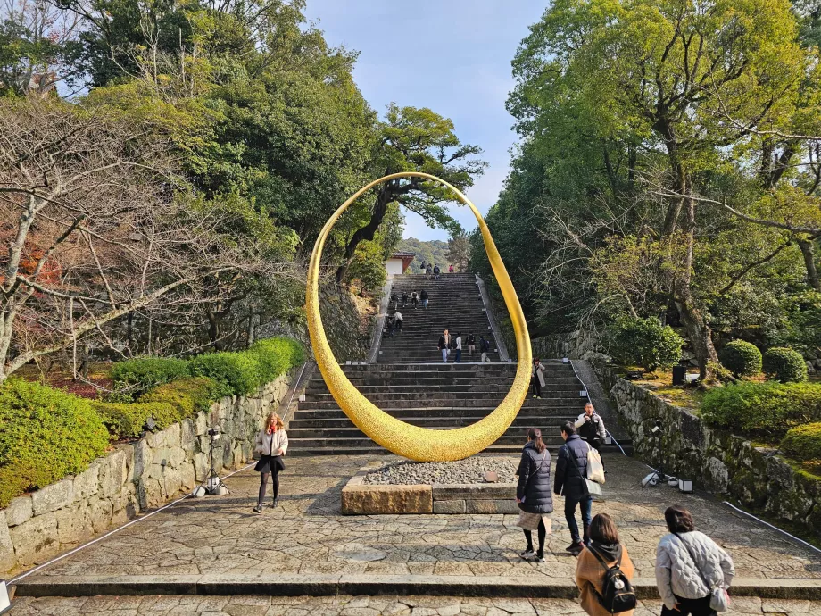 Храм Чіон-ін, сучасне мистецтво