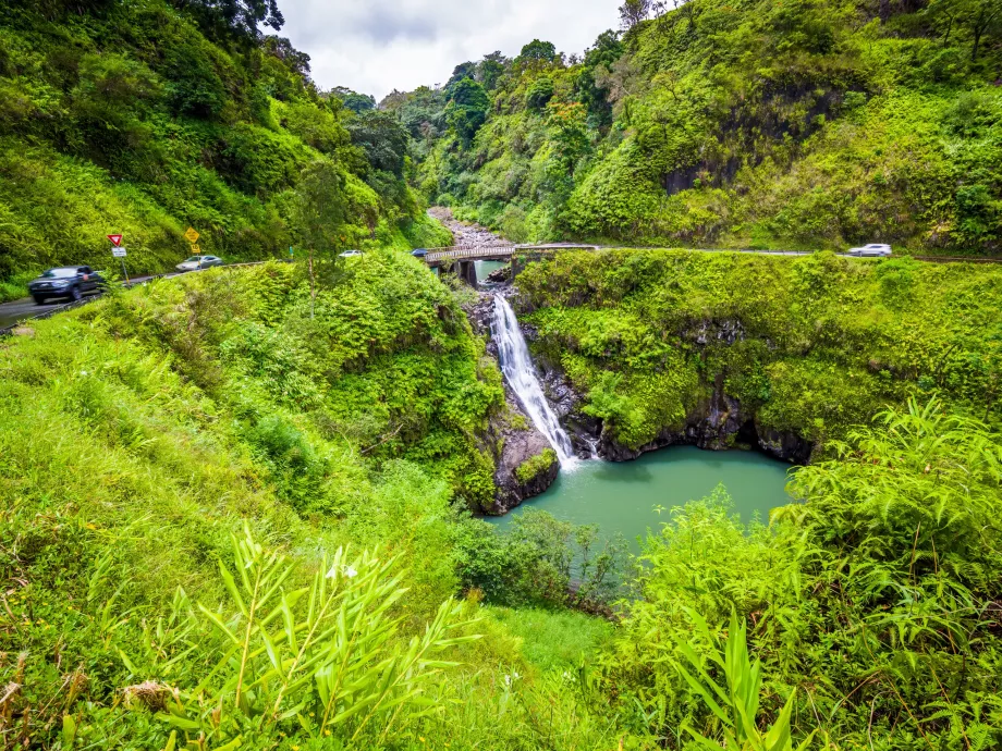 Водоспад на Hana Hwy
