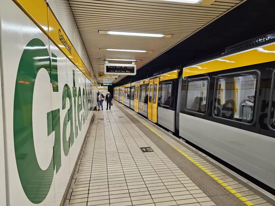 Станції метро