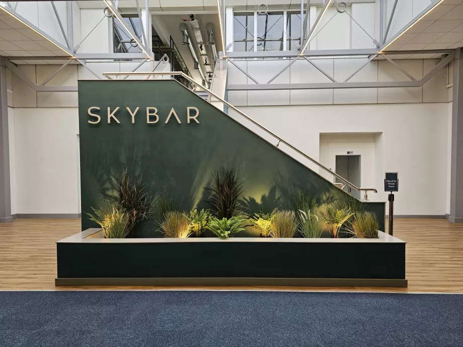 Skybar у громадській зоні
