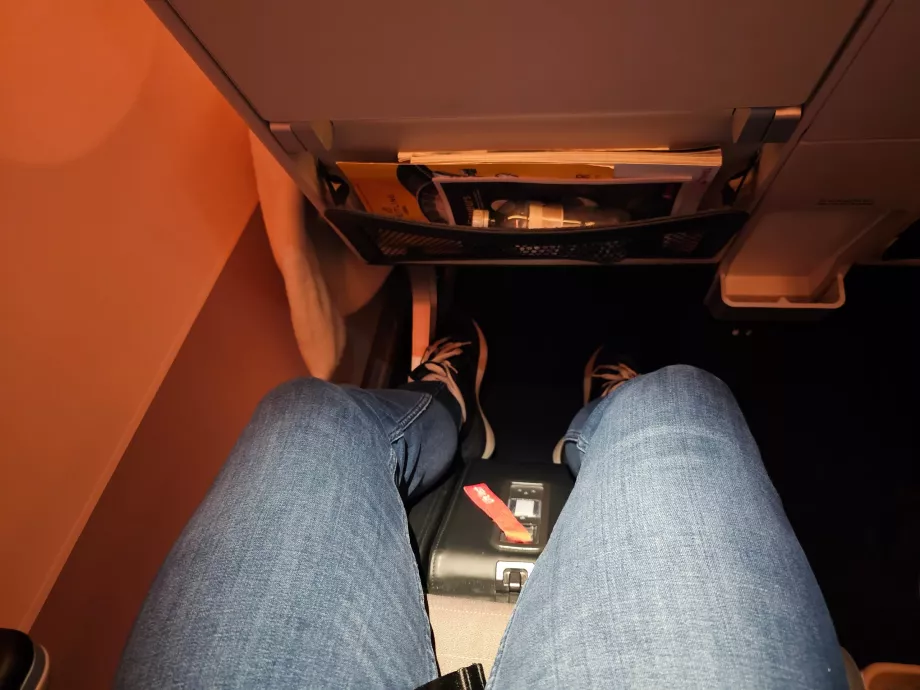 Розкладена підставка для ніг