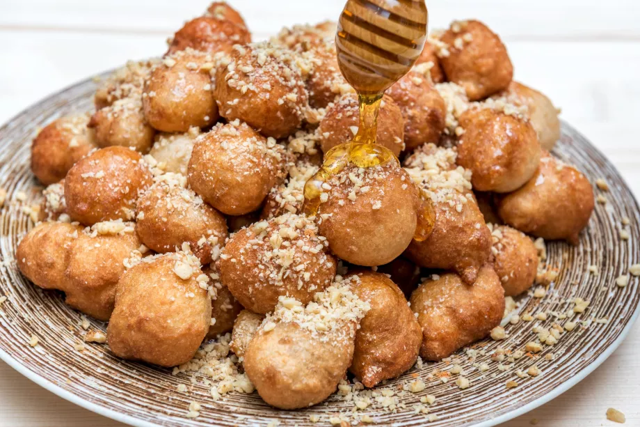 Лукумадес
