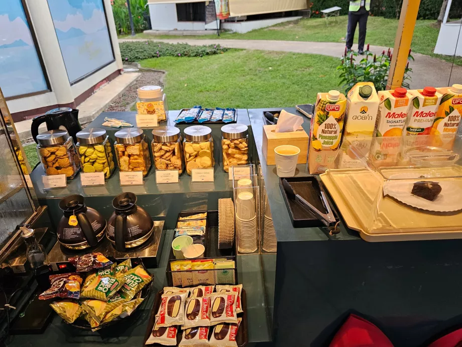 Безкоштовні напої від авіакомпанії Scoot