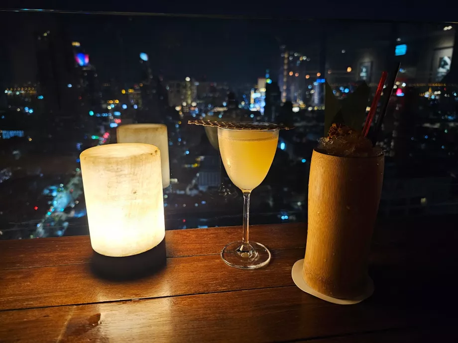 Бар "Скарлетт