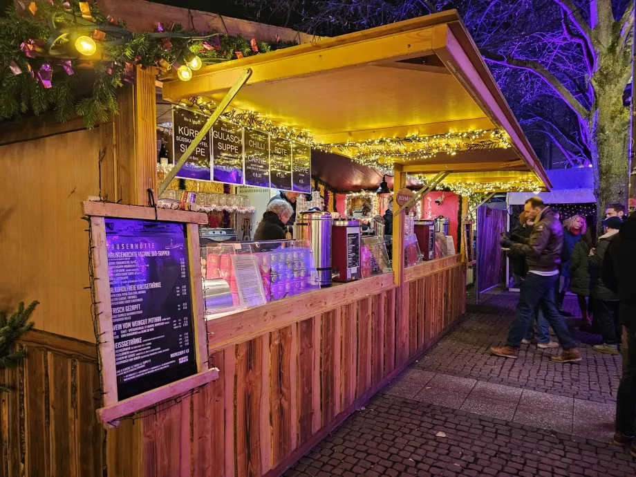 Вайнахтсмаркт Вайсе-Лілі-Бруннен
