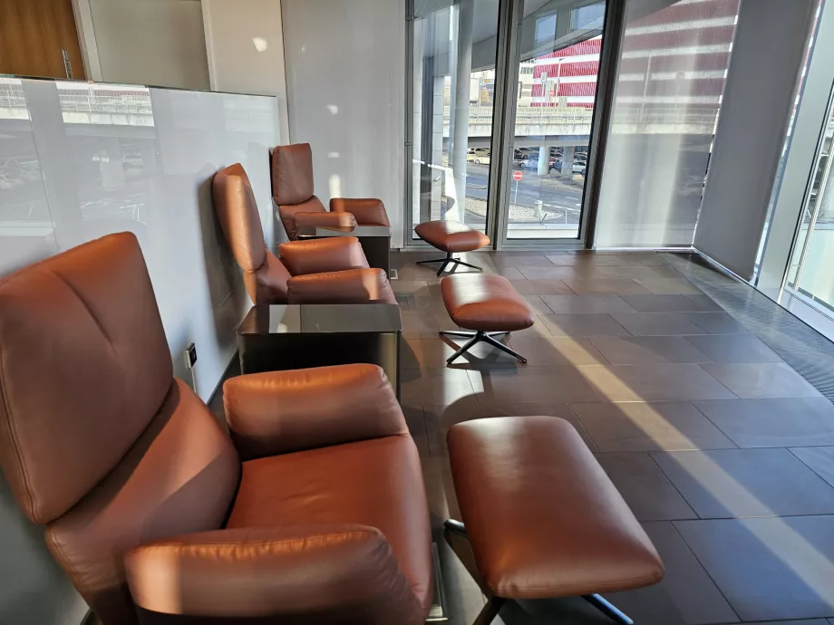 Лаунж-зона - зручні сидіння