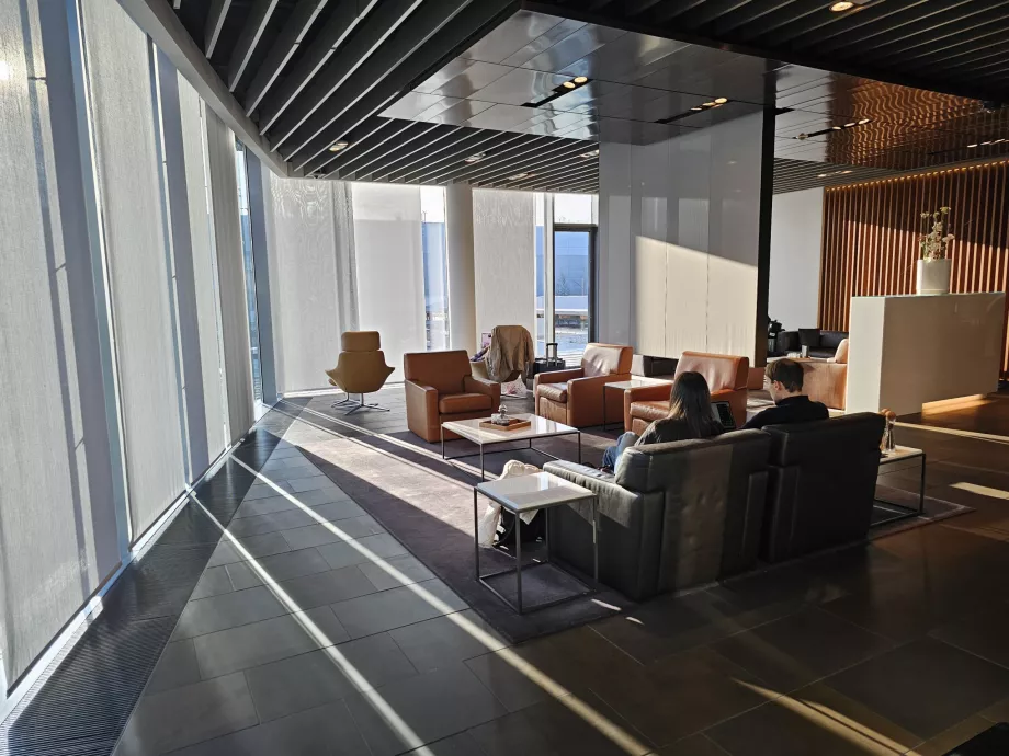 Лаунж-зона - зручні сидіння