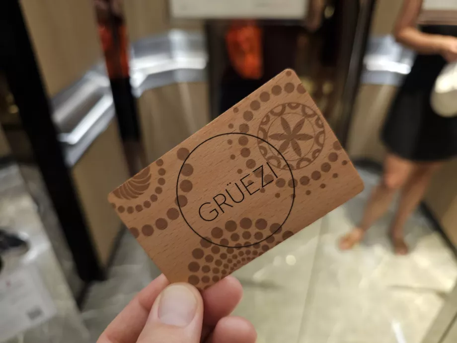 Традиційна картка swissotel