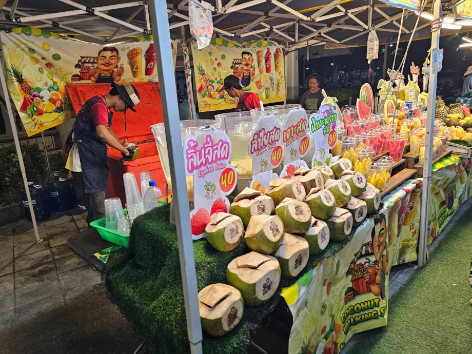 Нічний ринок Чавенг