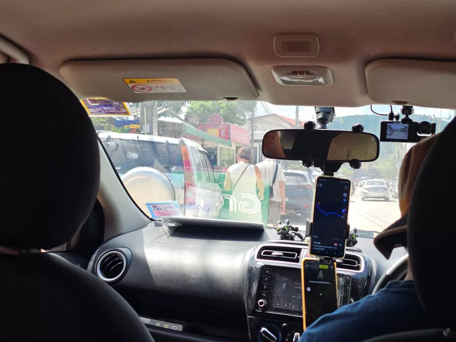 Поїздка на швидкісному автобусі на Самуї