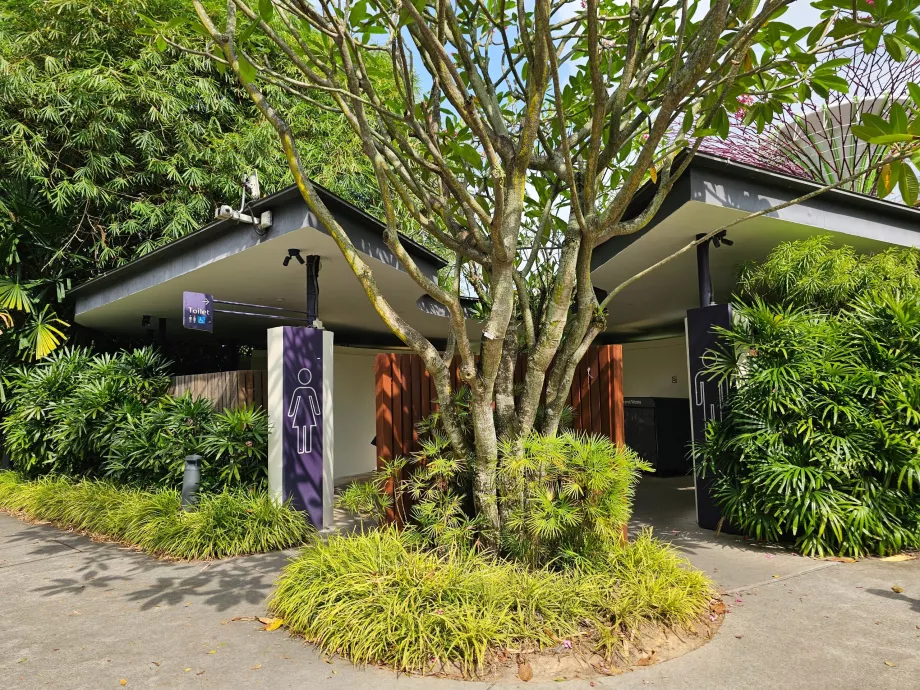 Сади біля затоки, безкоштовний туалет