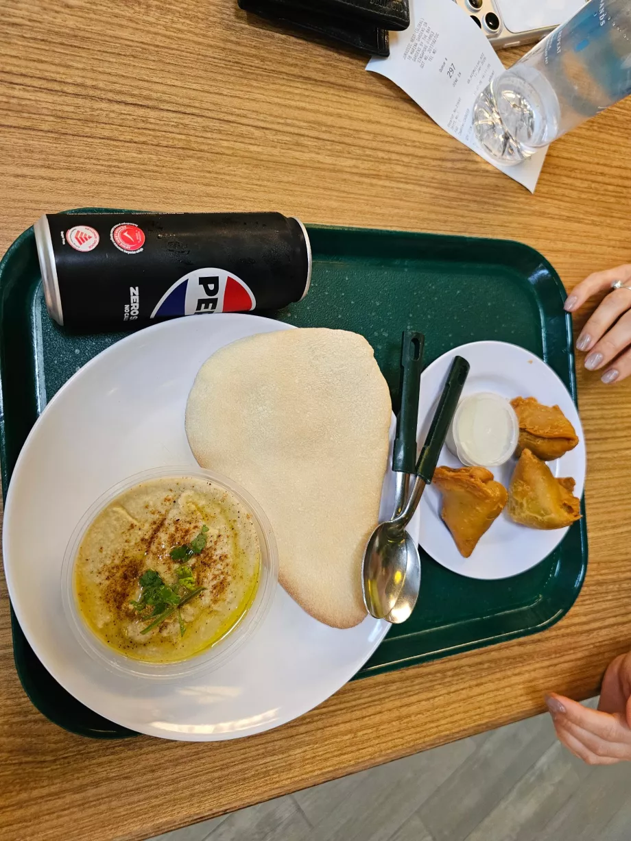 Фудкорт, Сади біля затоки