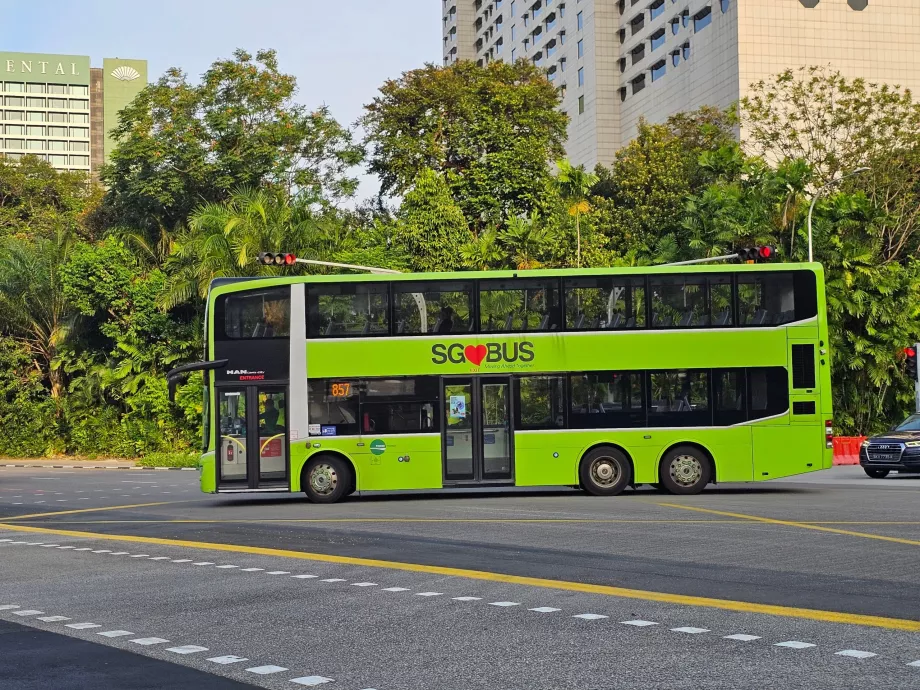 Міський автобус