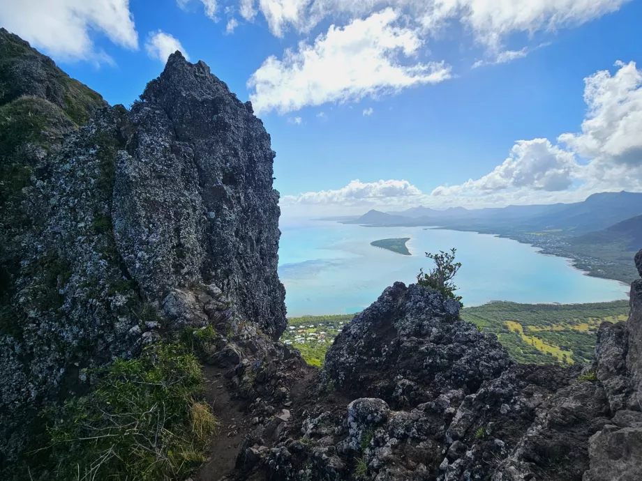 Вид з вершини Ле Морн