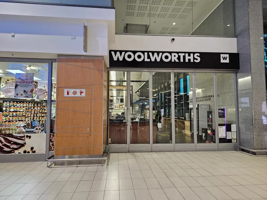 Супермаркет Woolworths