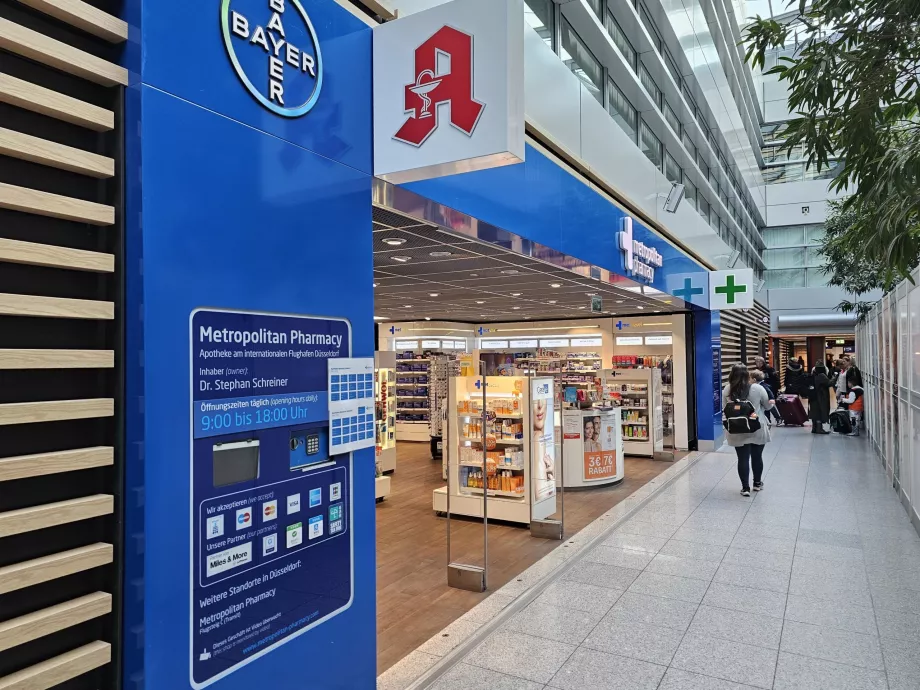 Аптека в громадській частині