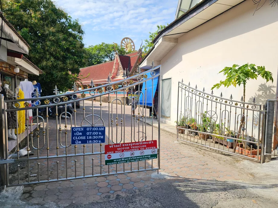 Ват Пхра Яй, години роботи