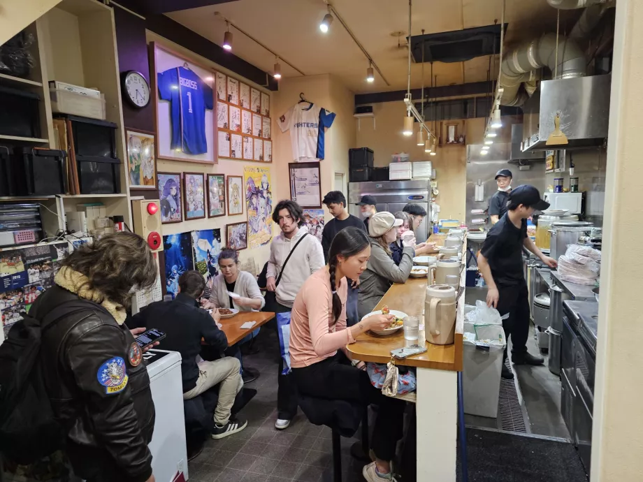 Hinoya Curry, інтер'єр