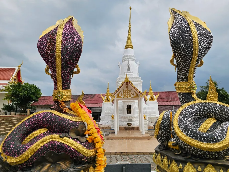 Червоний храм